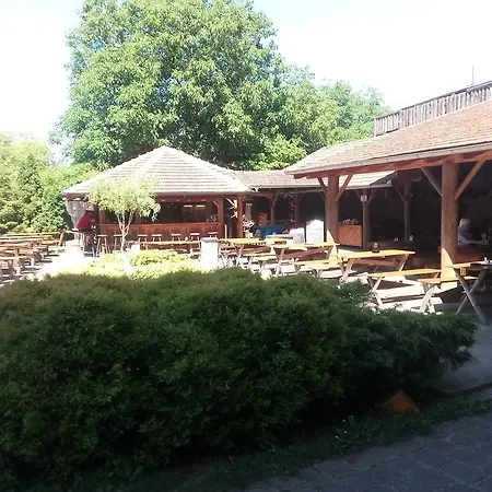 U Pastorku 3* Račice